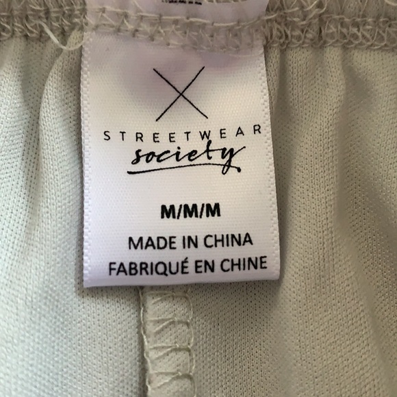 Streetwear Society Skirt - Medium - Picture 2 of 3